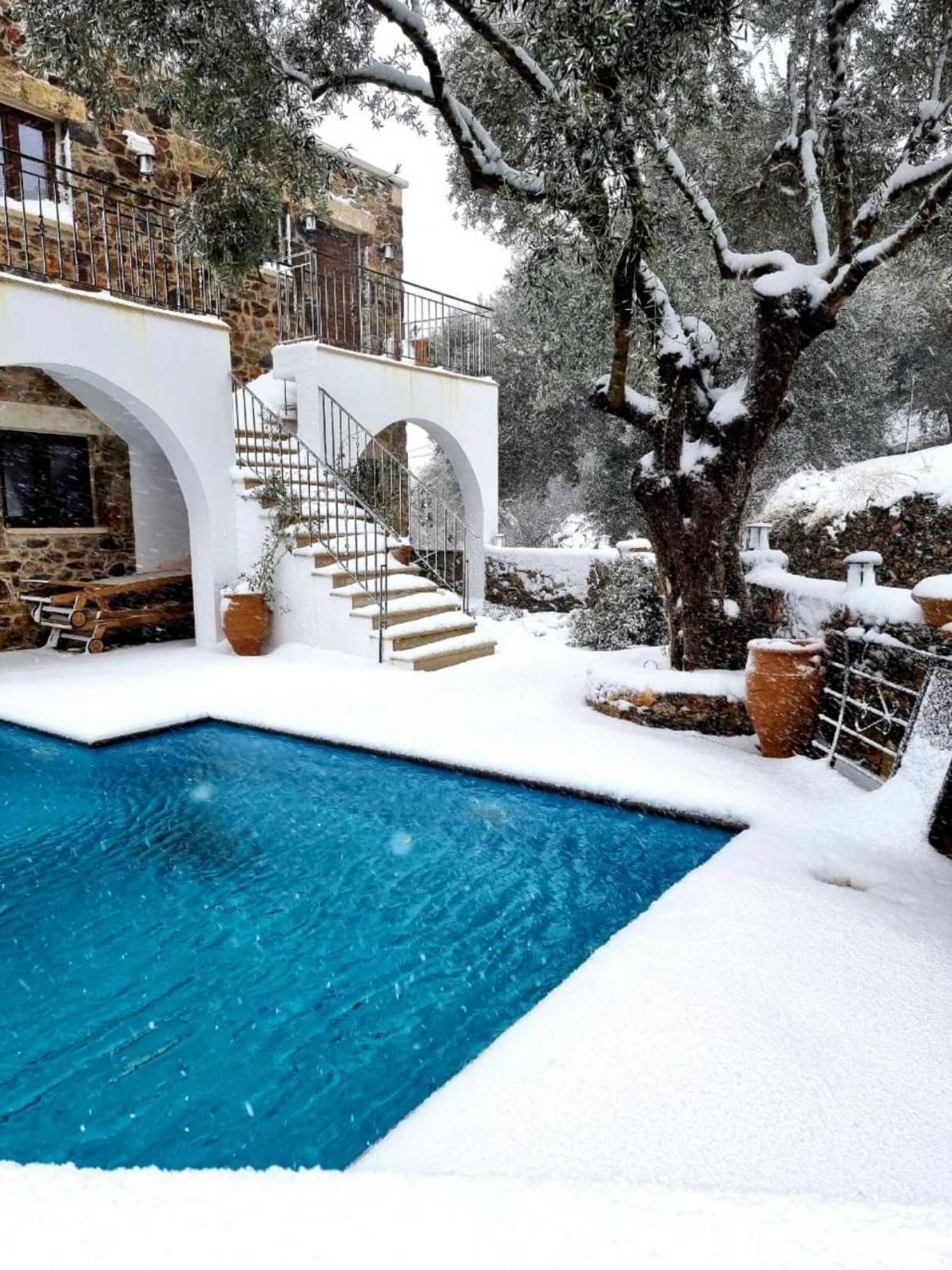 Minos Country Living Apartments Agriles Exterior foto